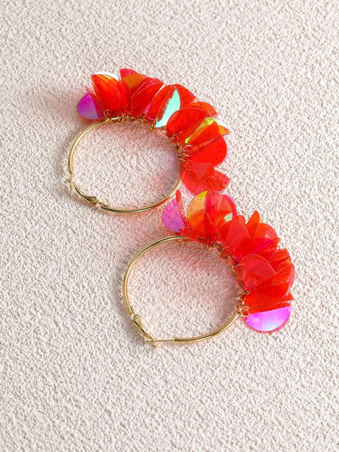 

Bellofox Red & Gold-Toned Circular Hoop Earrings
