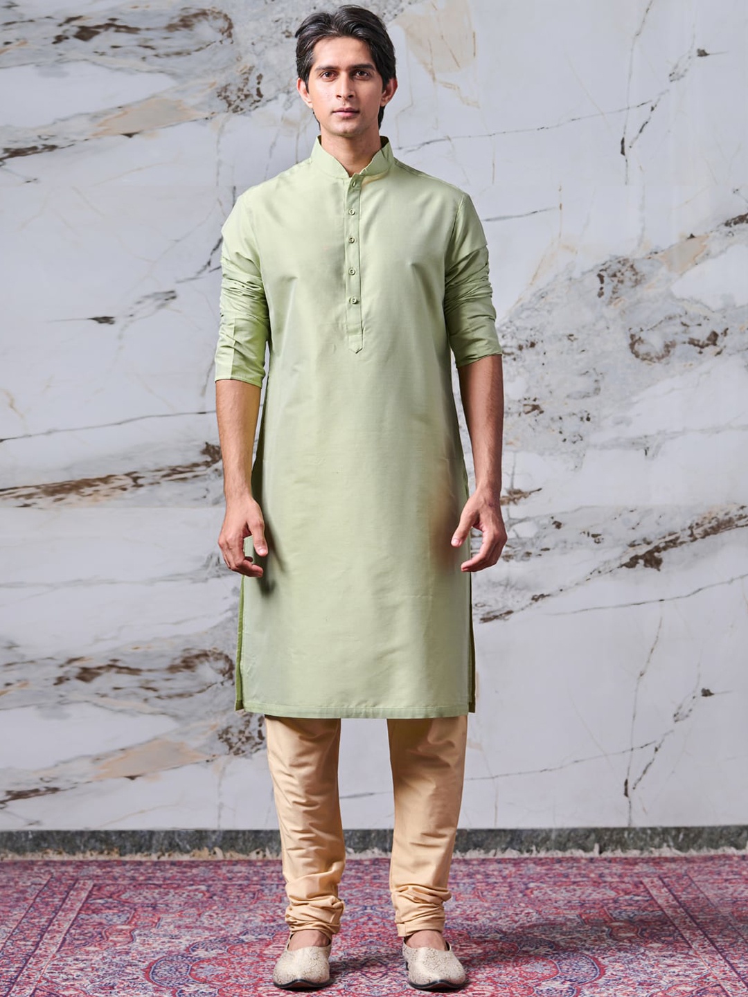 

Tasva Men Green Solid Kurta