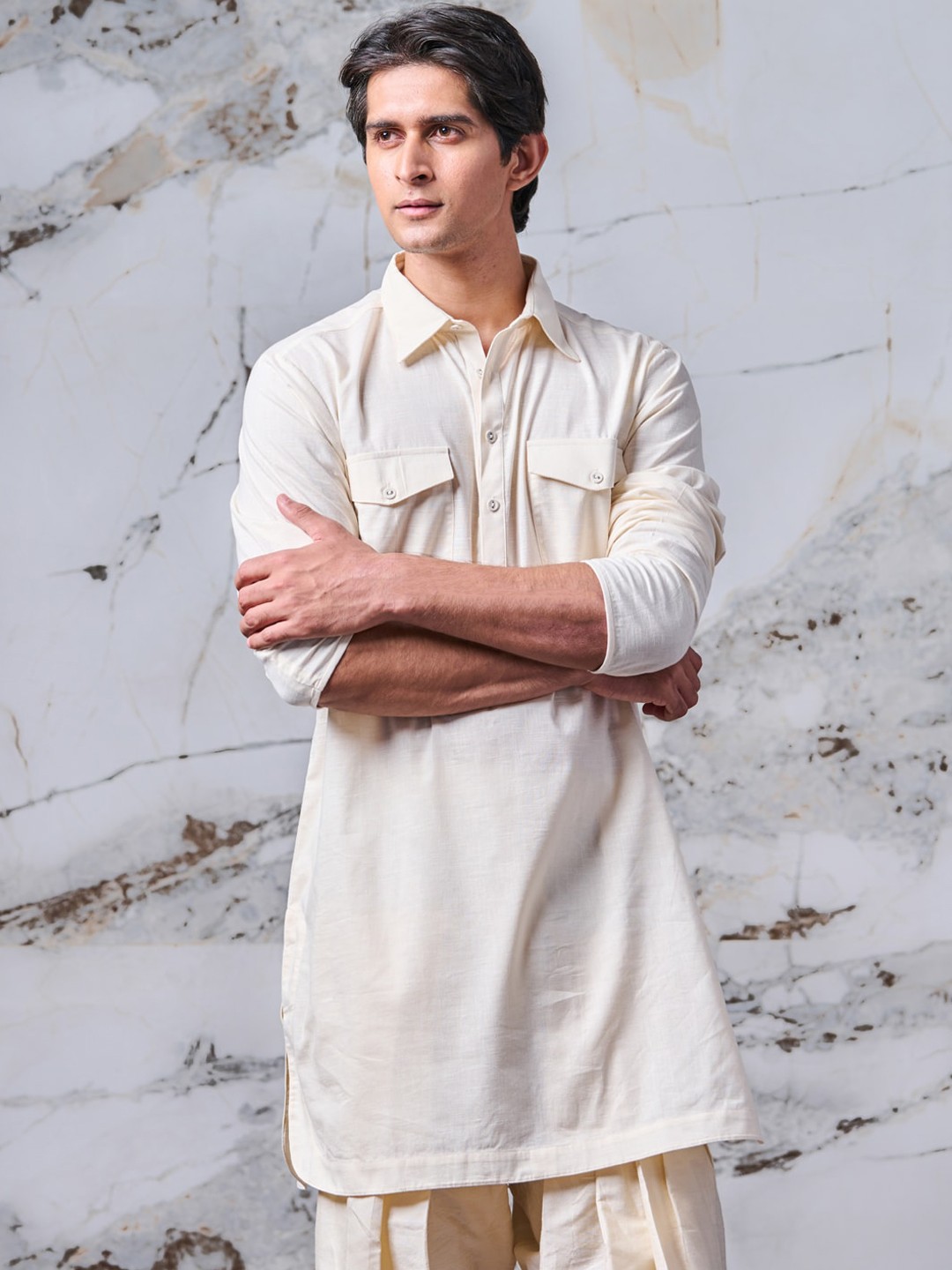 

Tasva Men Off White Solid Patani Kurta