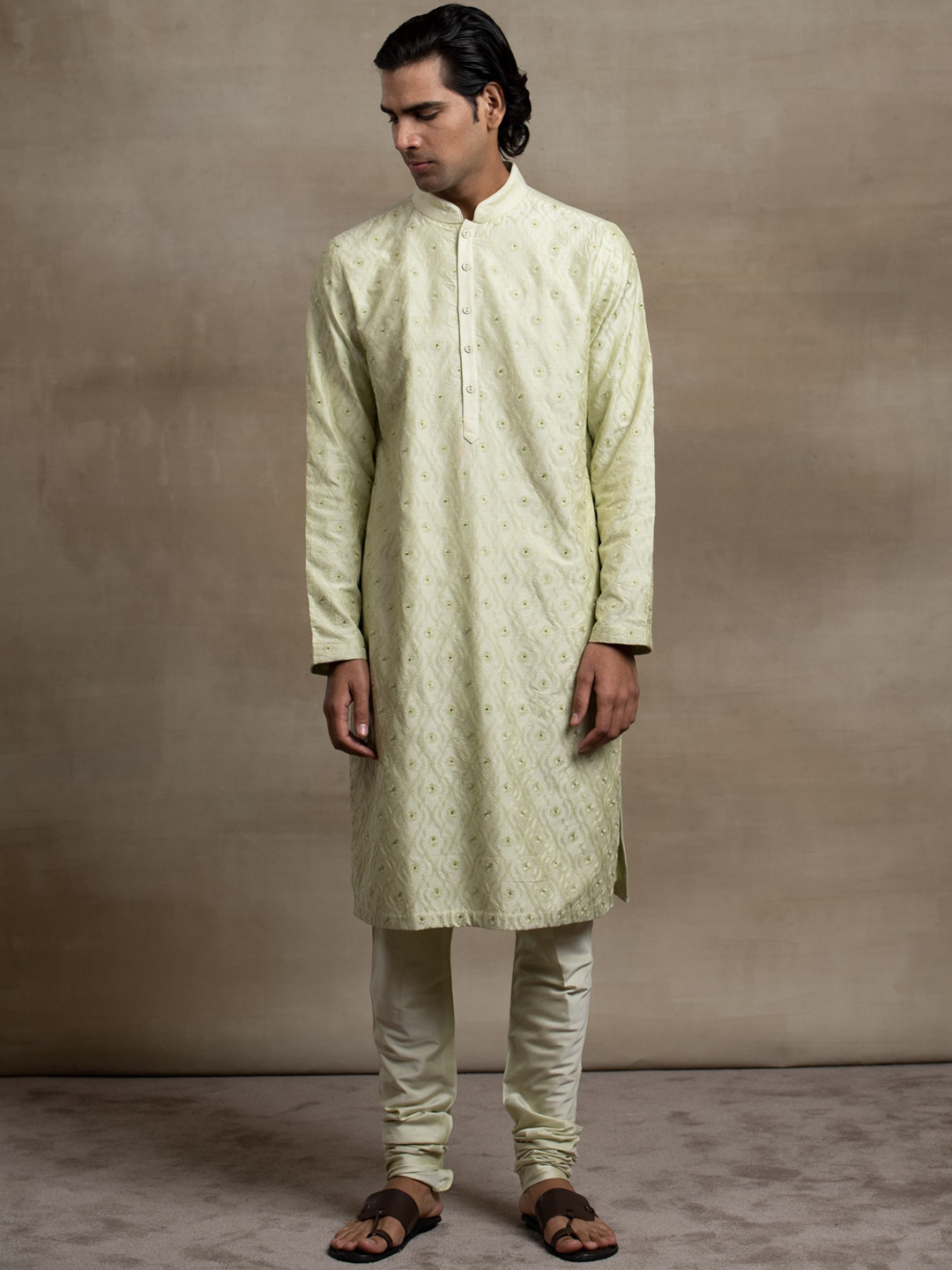 

Tasva Men Green Embroidered Thread Work Kurta with Churidar