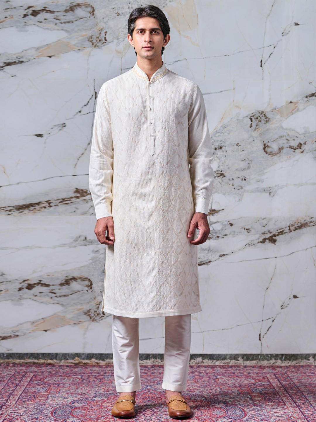 

Tasva Men Off White Kurta with Trousers