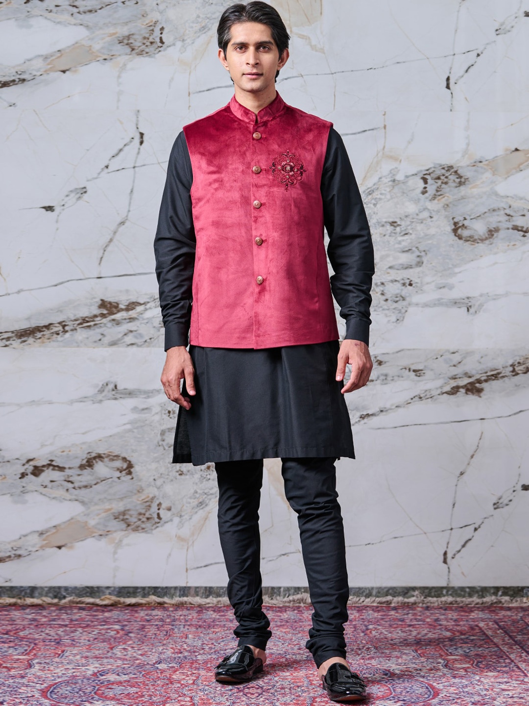 

Tasva Men Maroon Solid Kurta with Churidar & With Nehru Jacket