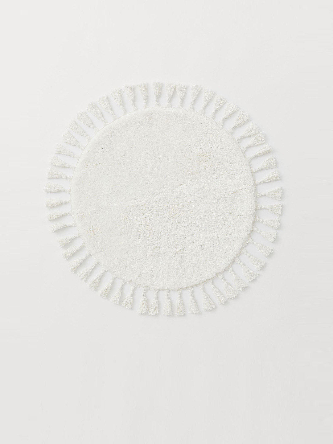 

H&M White Solid Round Tasselled Bath Mat