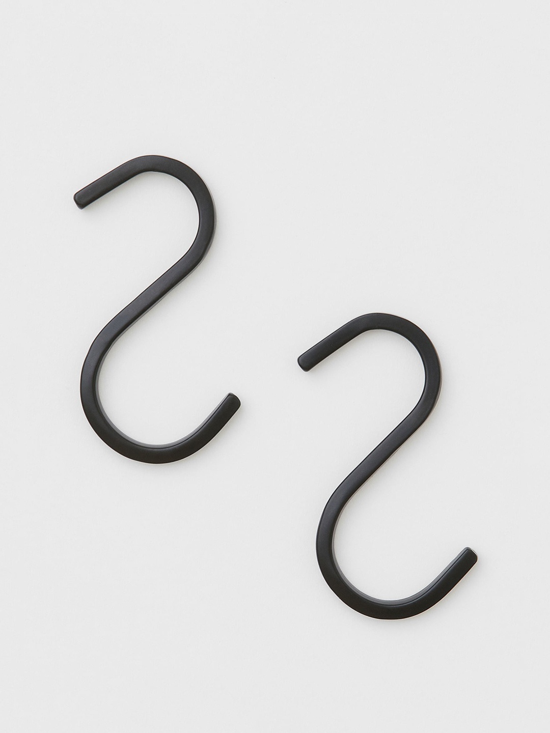 

H&M Black Solid 2-Pack S-Hooks