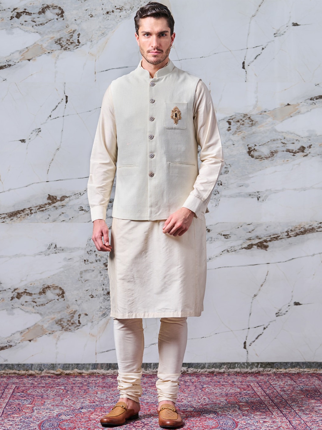 

Tasva Men Off White Solid Cotton Woven Nehru Jacket