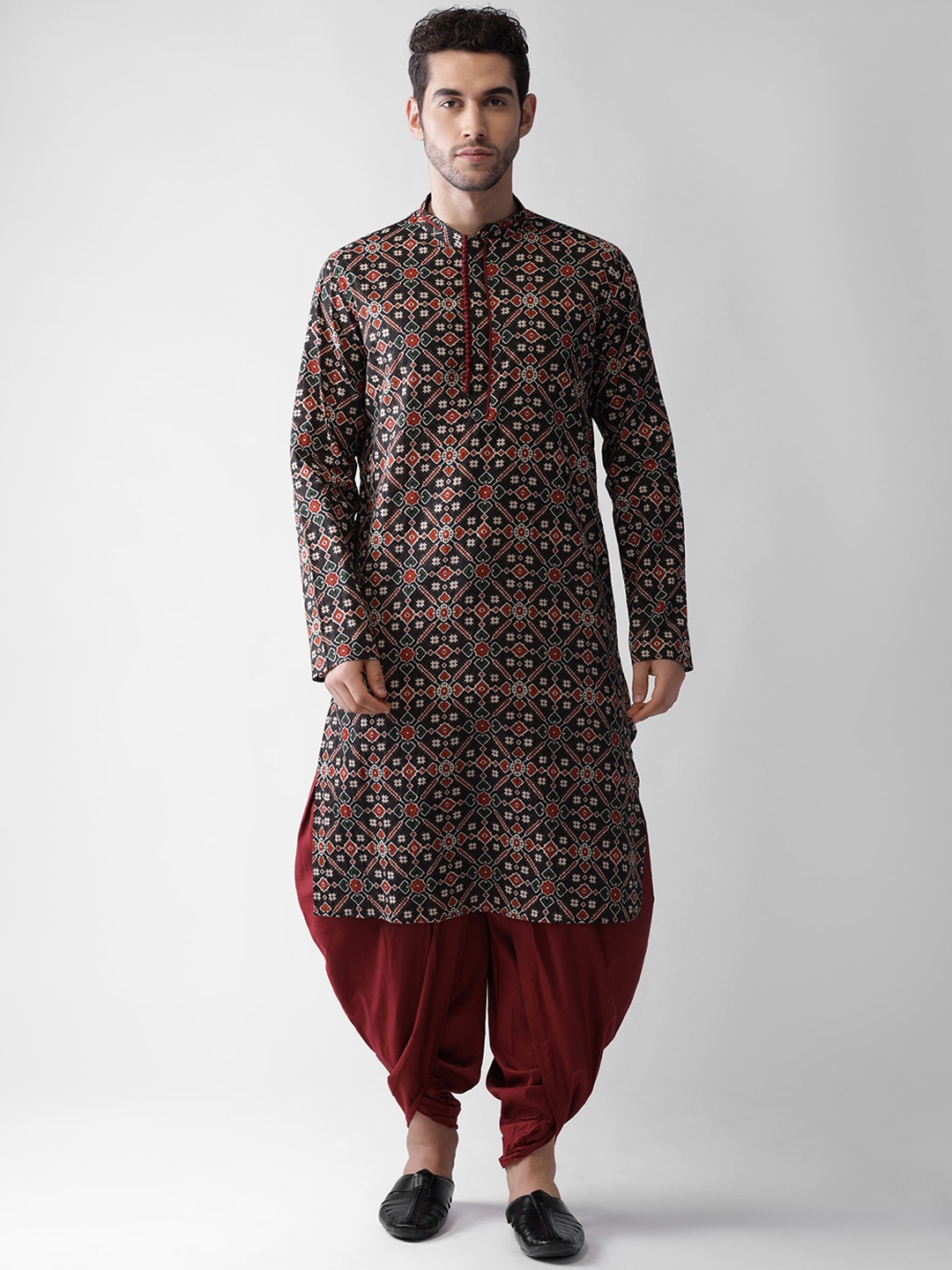 

KISAH Men Black & Brown Ethnic Motifs Printed Kurta