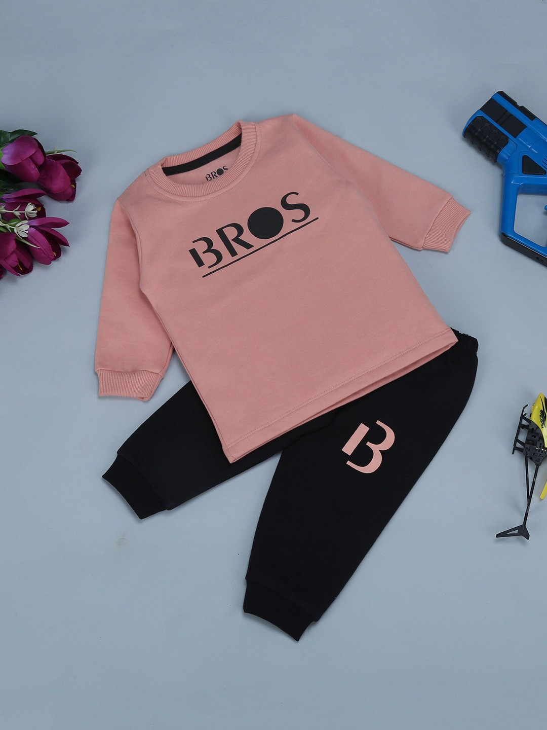 

3BROS Kids Peach-Coloured & Black Printed Pure Cotton Top with Pyjamas