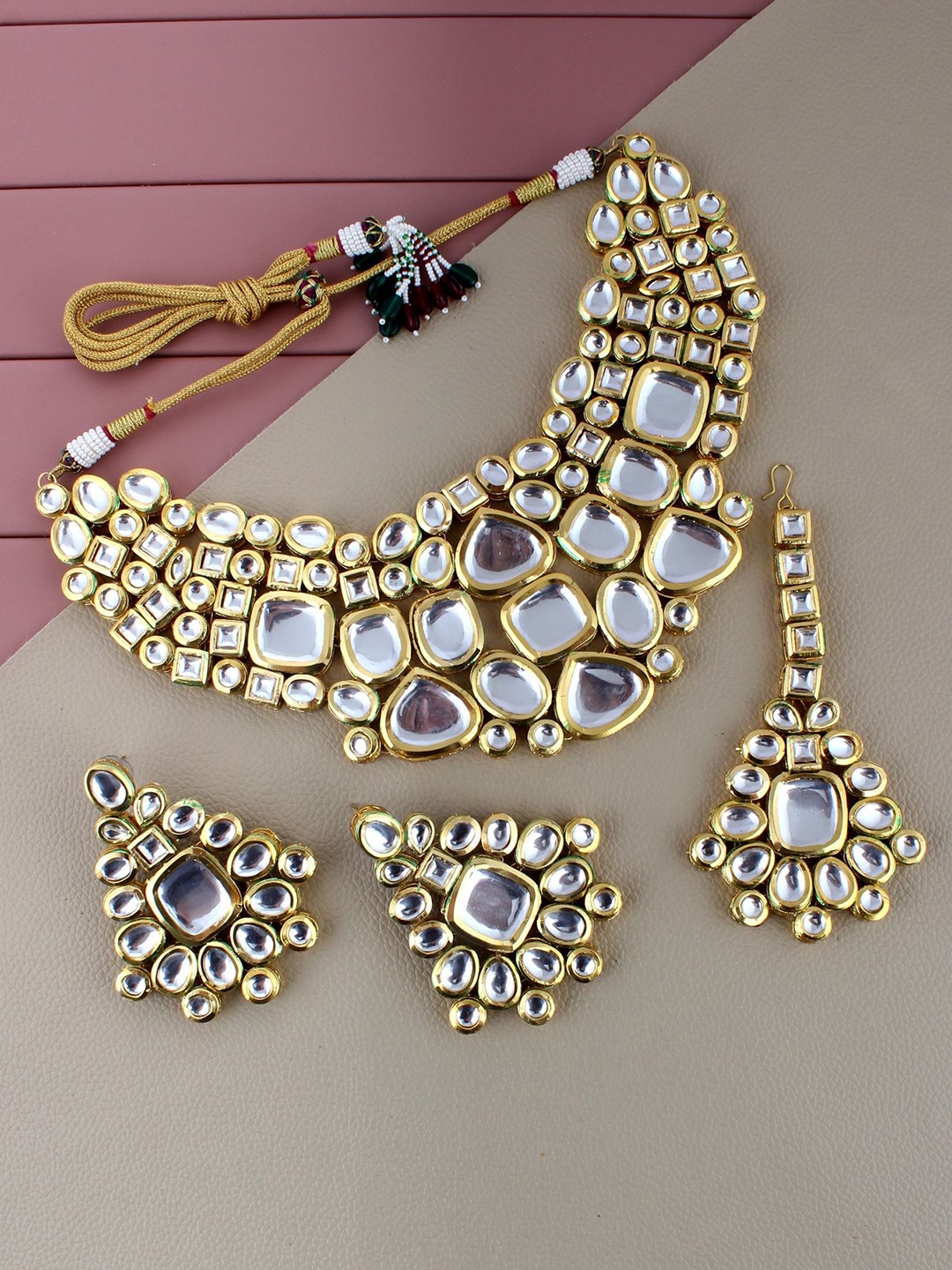 

LUCKY JEWELLERY 18k Gold-Plated White Kundan-Studded & Beaded Meenakari Jewellery Set