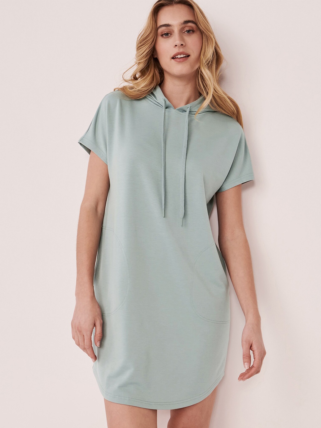 La Vie en Rose Blue Nightdress