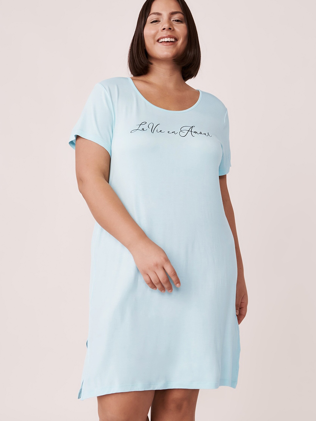 

La Vie en Rose Women Blue Typography Printed Nightdress