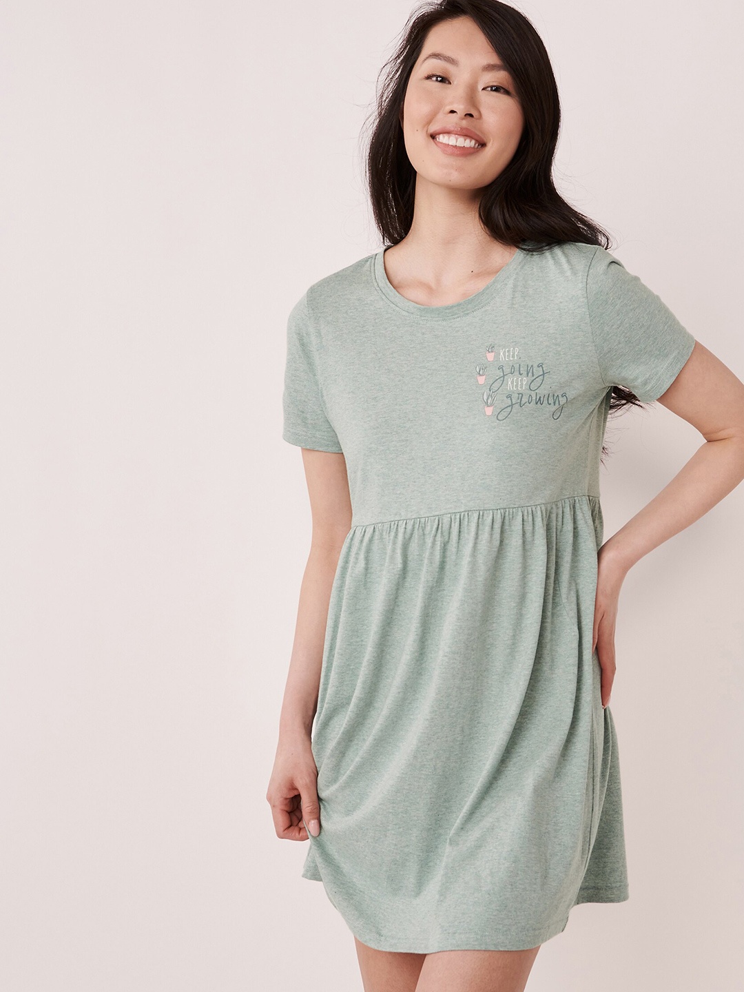 

La Vie en Rose Women Grey Pure Cotton Nightdress