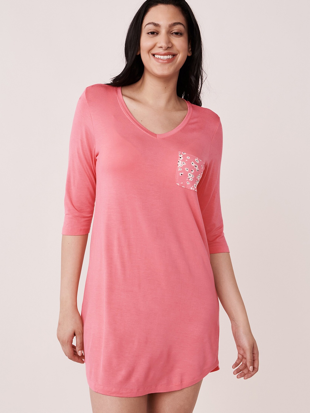 La Vie en Rose Women Pink Solid Three-Quarter Sleeves Nightdress
