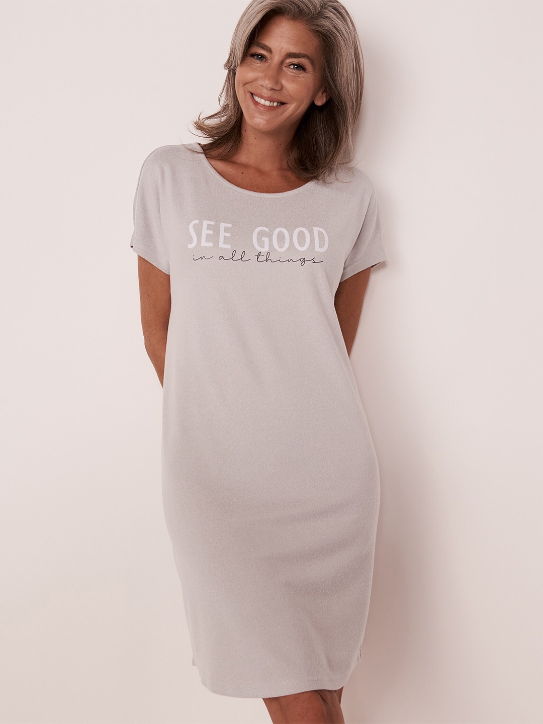 

La Vie en Rose Grey Printed Nightdress