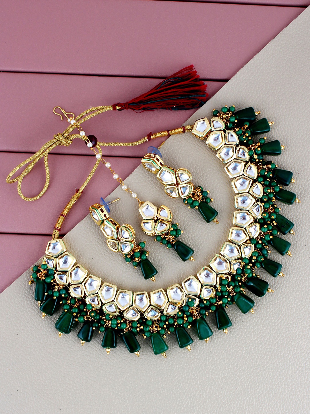 

LUCKY JEWELLERY 18K Gold-Plated White & Green Kundan Studded & Beaded Jewellery Set