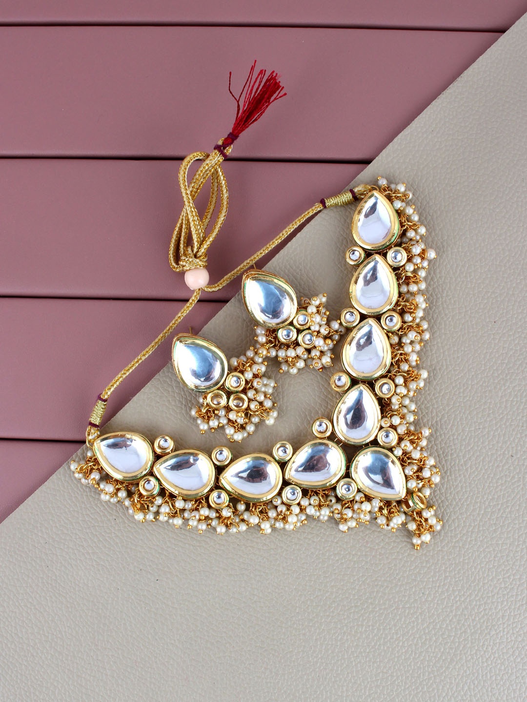 

LUCKY JEWELLERY 18K Gold-Plated White Kundan Studded & Beaded Jewellery Set