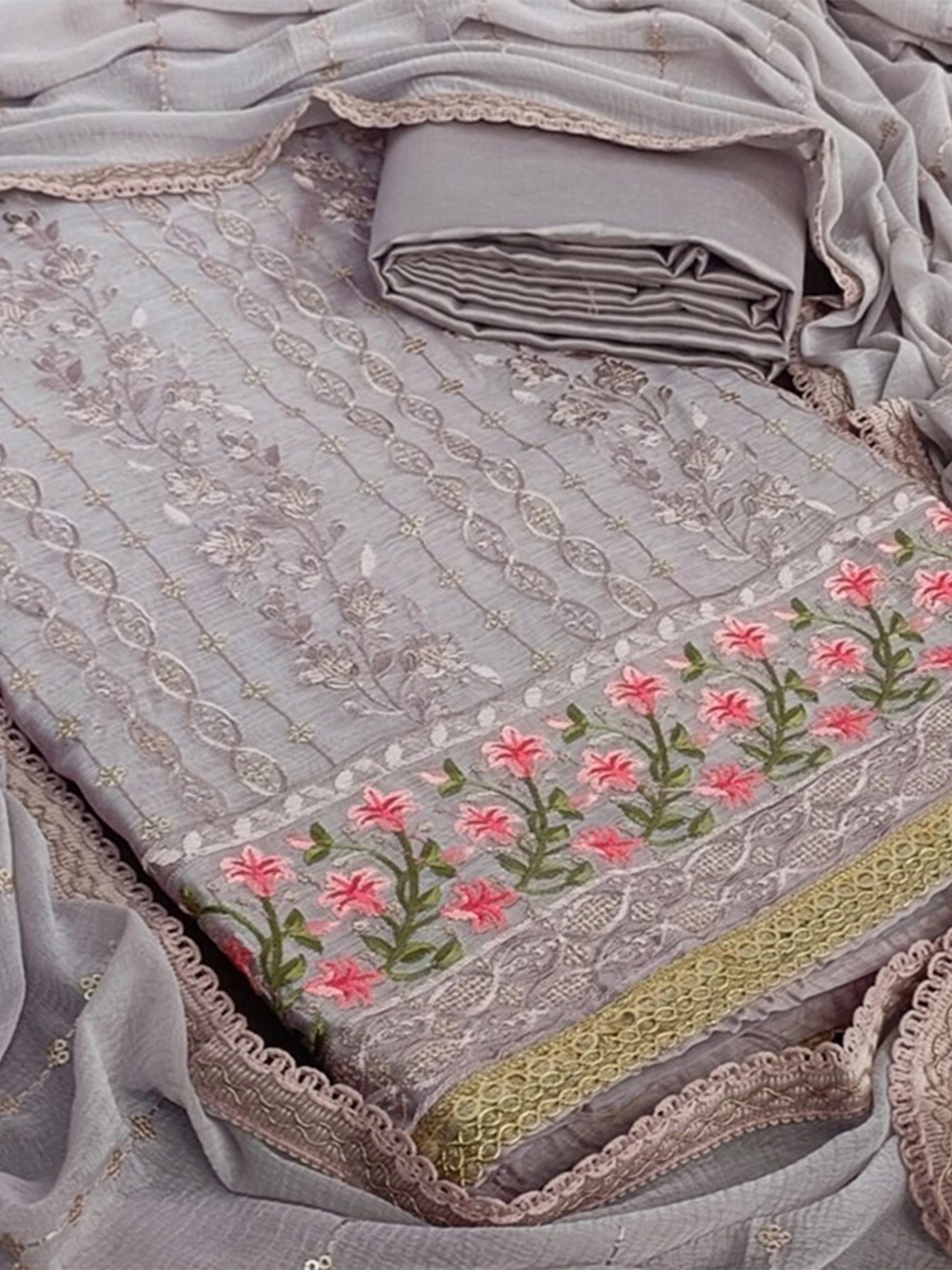 

SALWAR STUDIO Grey And Pink Embroidered Unstitched Dress Material