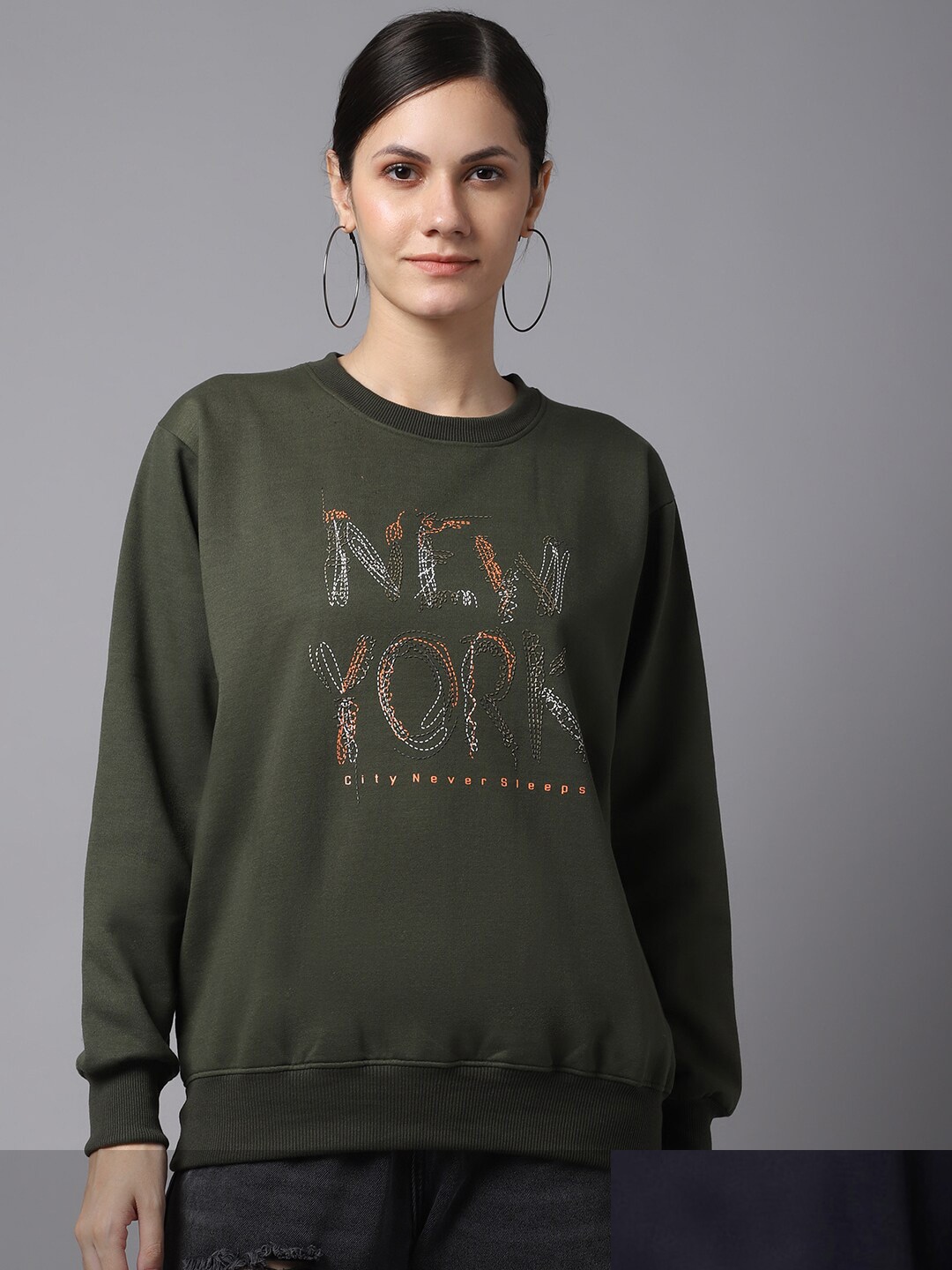 

MACK JONNEY Women Pack Of 2 Olive Green & Black Fleece Printed Sweatshirt