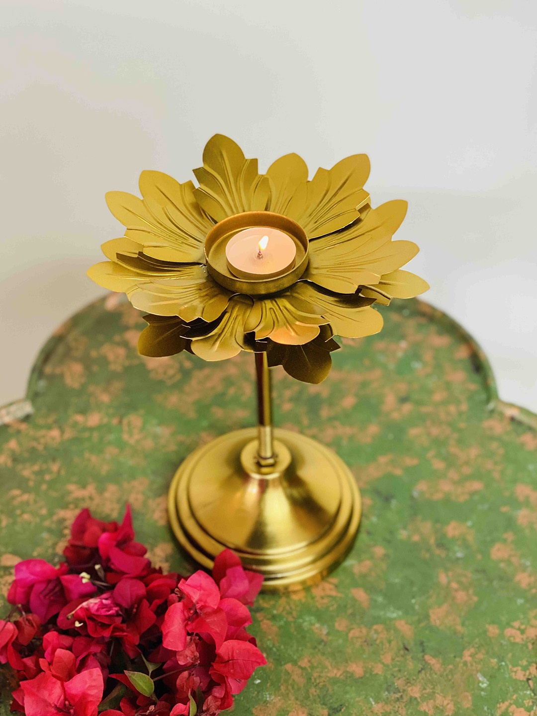 

Folkstorys Flower Shaped Candle Holder, Gold