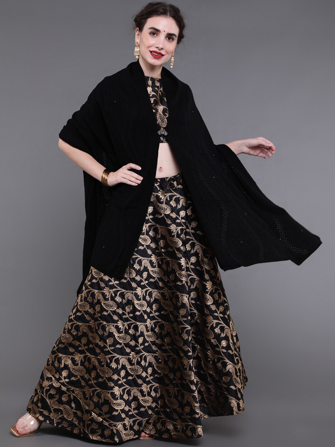 

saubhagya Women Black Solid Shawl