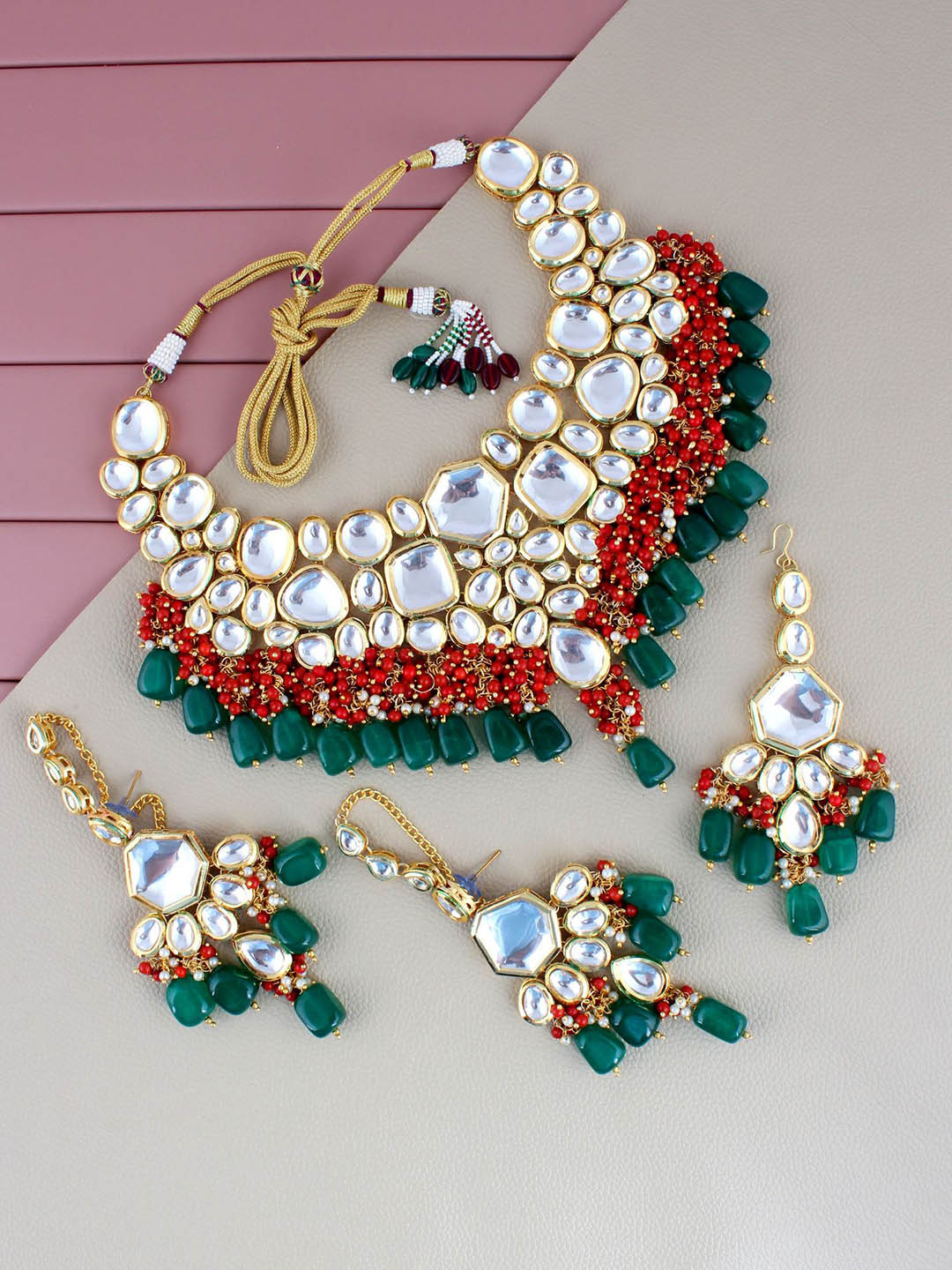 

LUCKY 18K JEWELLERY Gold-Plated Red & Green Kundan-Studded & Pearls Beaded Jewellery Set