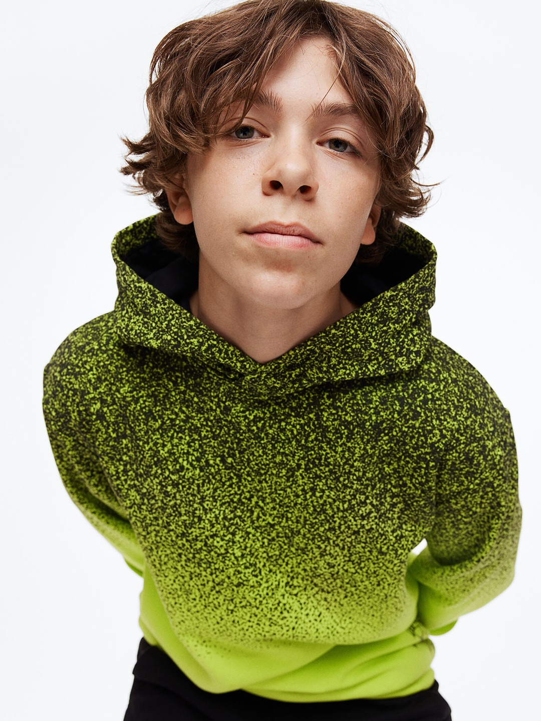 

H&M Boys Green Printed Hoodie