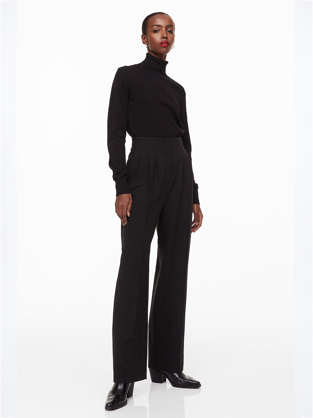 

H&M Women Solid Turtle Neck Pullover Sweater, Black