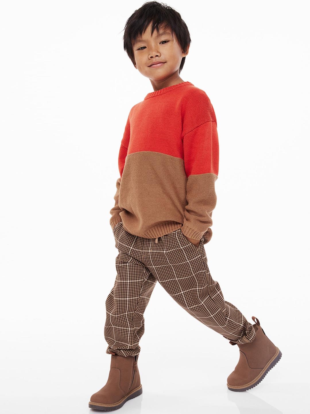 

H&M Boys Brown Checked Relaxed Fit Pull-On Trousers
