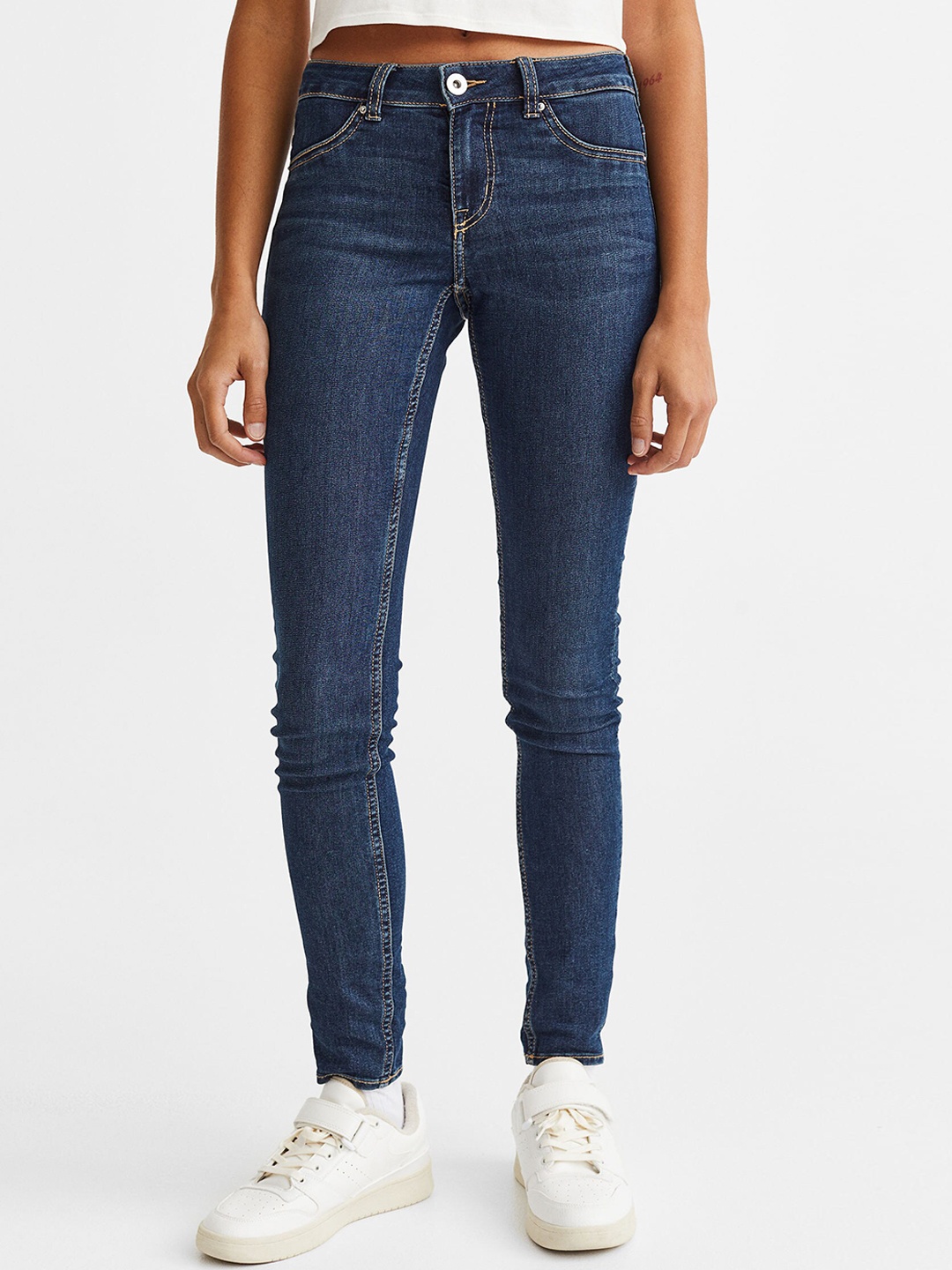 

H&M Women Skinny Fit Light Fade Jeans, Blue