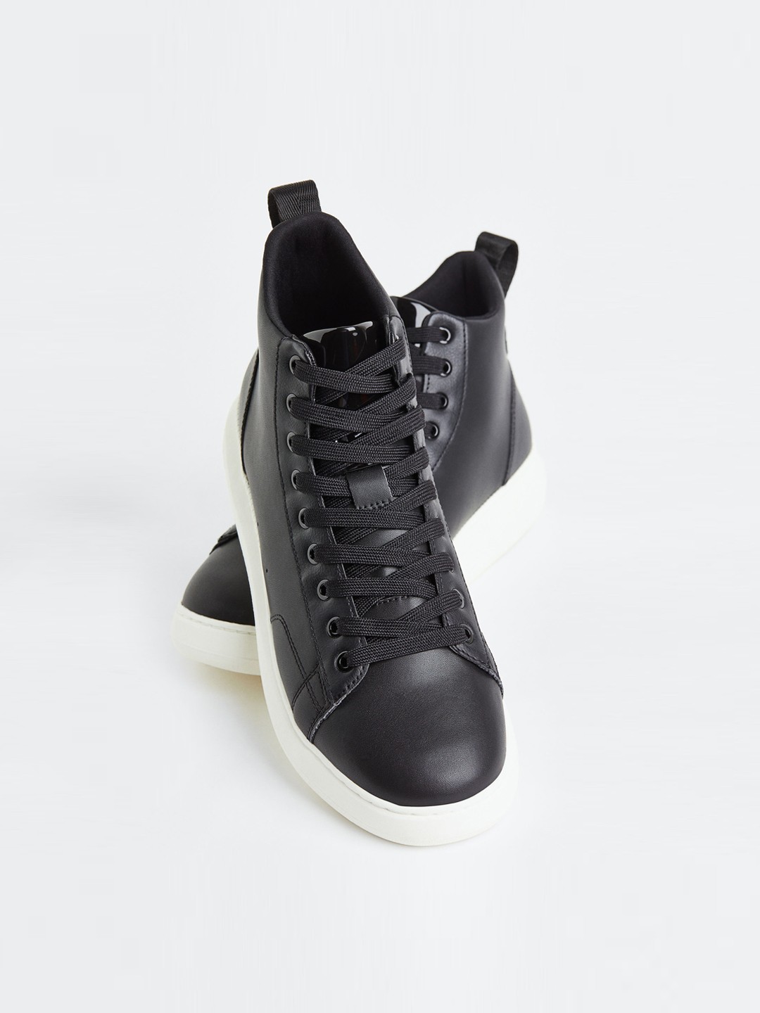 

H&M Men Solid PU Sneakers, Black