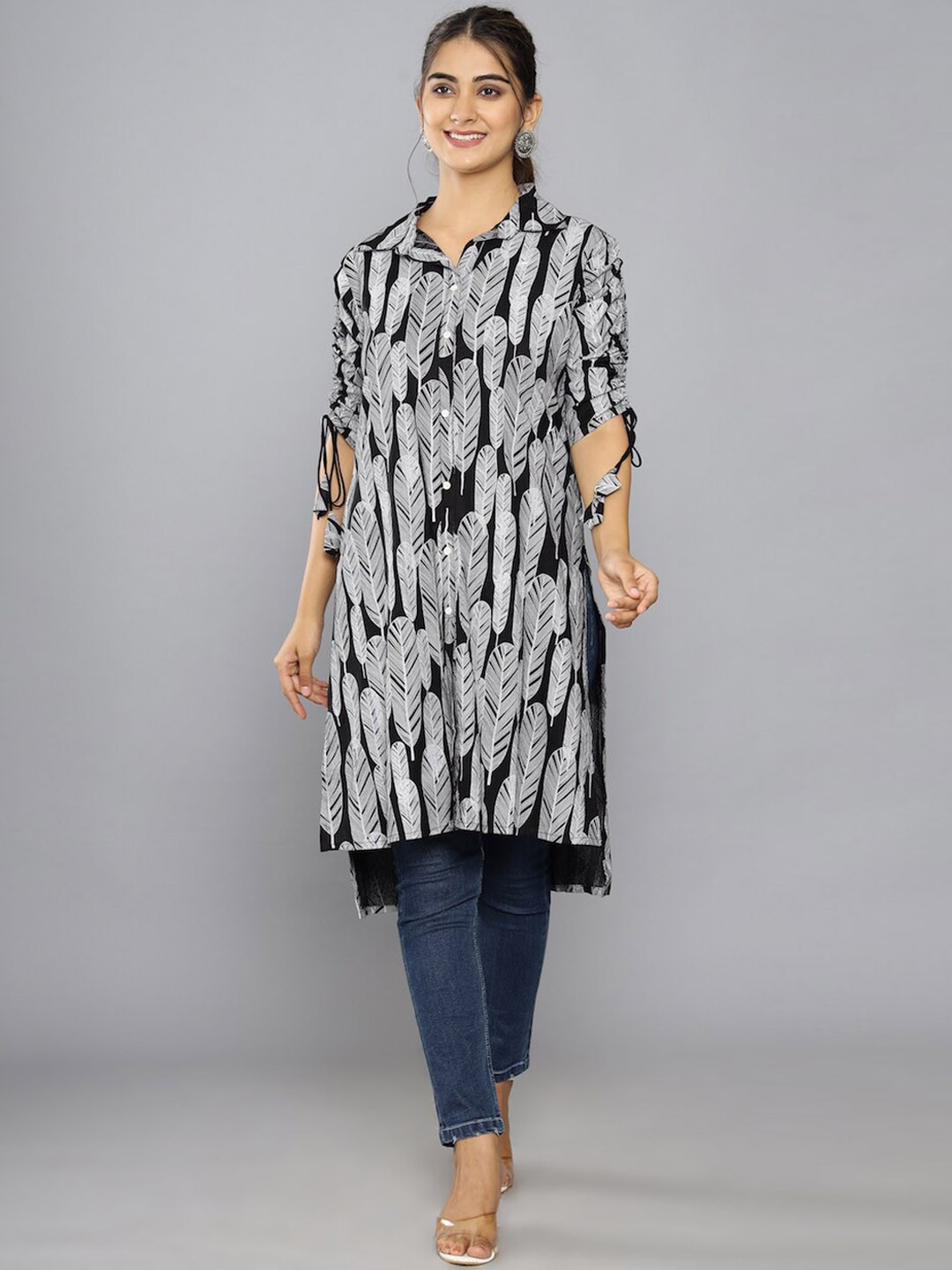 

KEEP CART Women Black Floral Printed Kurta with Trousers