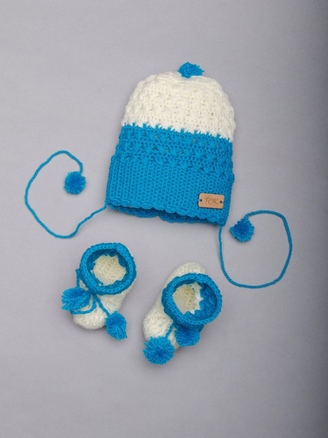 

The Original Knit Kids Blue & White Colourblocked Beanie With Booties