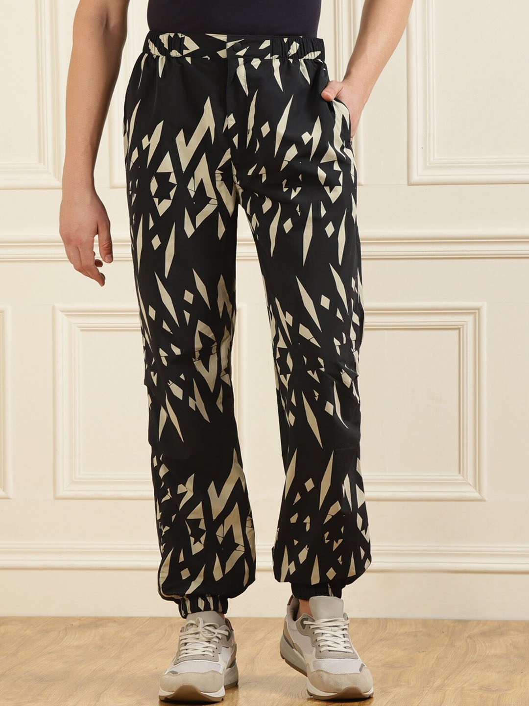 

Fred Perry Men Black & Beige All-Over Printed Joggers Track Pants