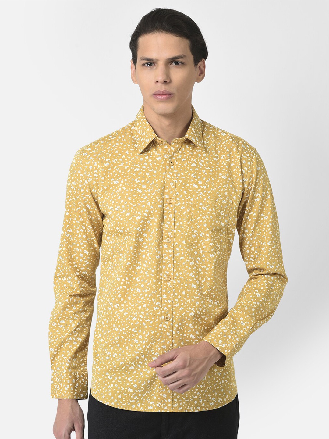 

Crimsoune Club Men Plus Size Yellow Slim Fit Floral Printed Pure Cotton Casual Shirt