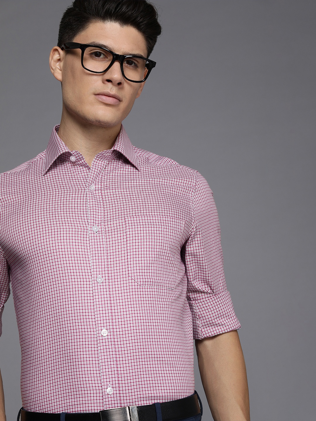 

Louis Philippe Men Magenta Pure Cotton Checked Classic Formal Shirt
