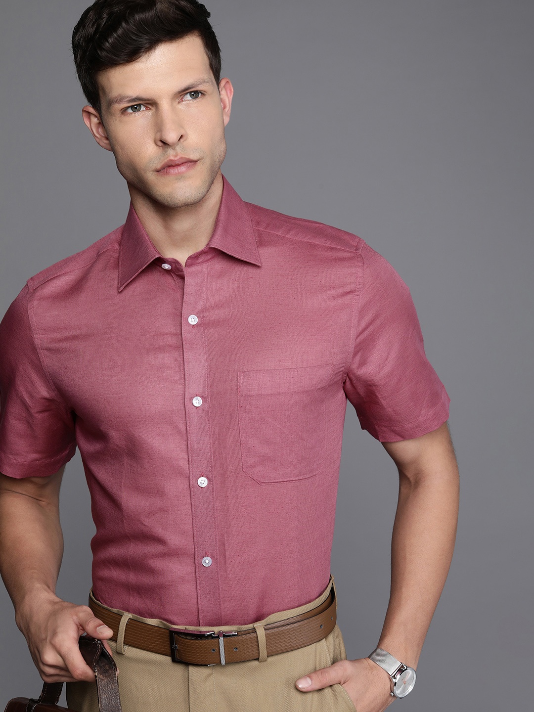 

Louis Philippe Men Solid Classic Formal Spread Collar Shirt, Pink