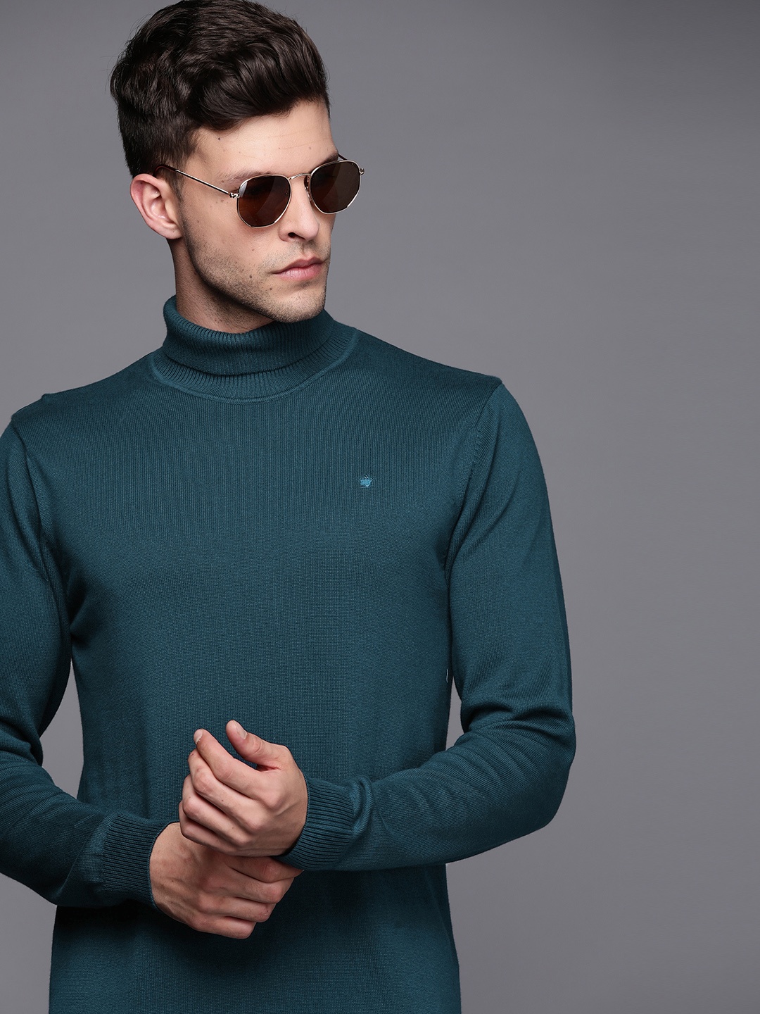 

Louis Philippe Men Teal Green Solid Cotton Pullover