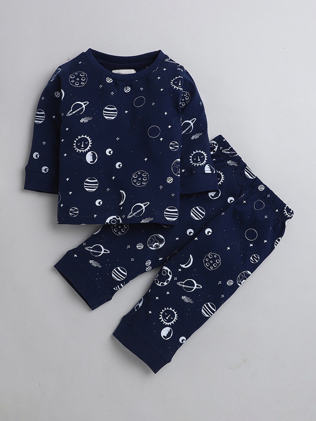 

Hopscotch Boys Navy Blue & White Printed Cotton Top and Pyjama Night suit Set 1140478