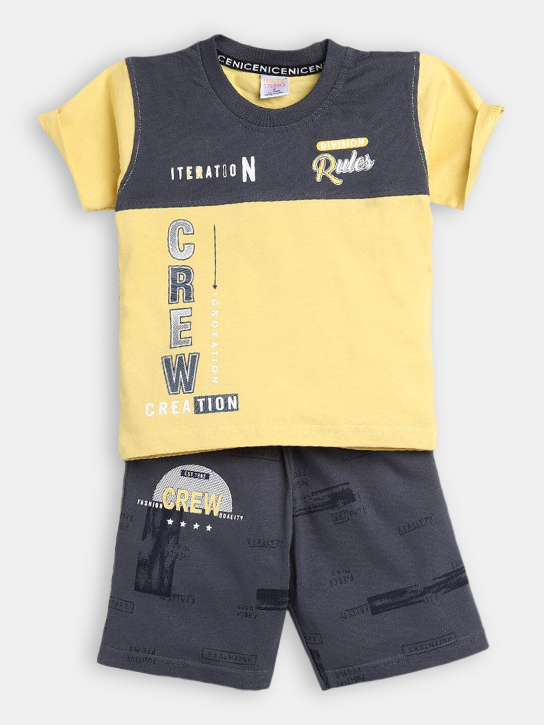 

Hopscotch Boys Grey & Yellow Printed Pure Cotton T-shirt with Shorts