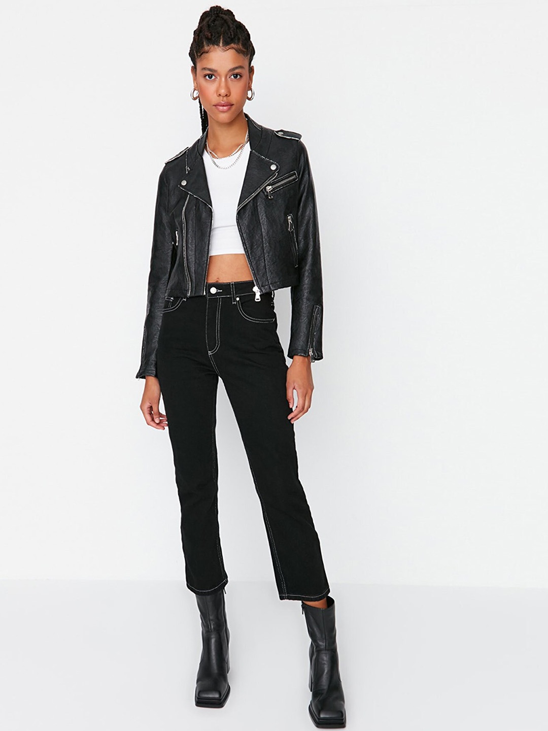 

Trendyol Women Black Pure Cotton Jeans