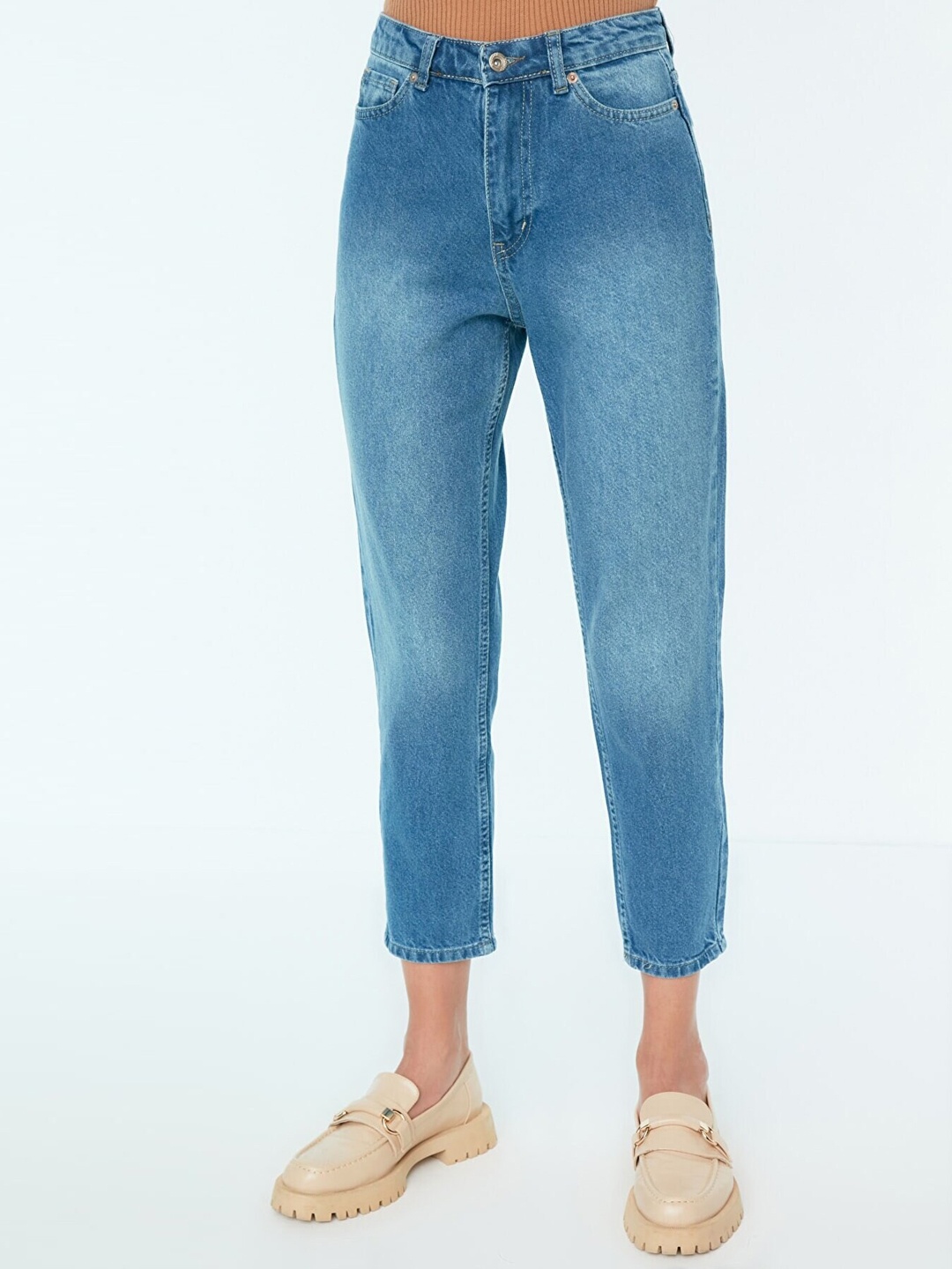 

Trendyol Women Blue Pure Cotton Heavy Fade Jeans
