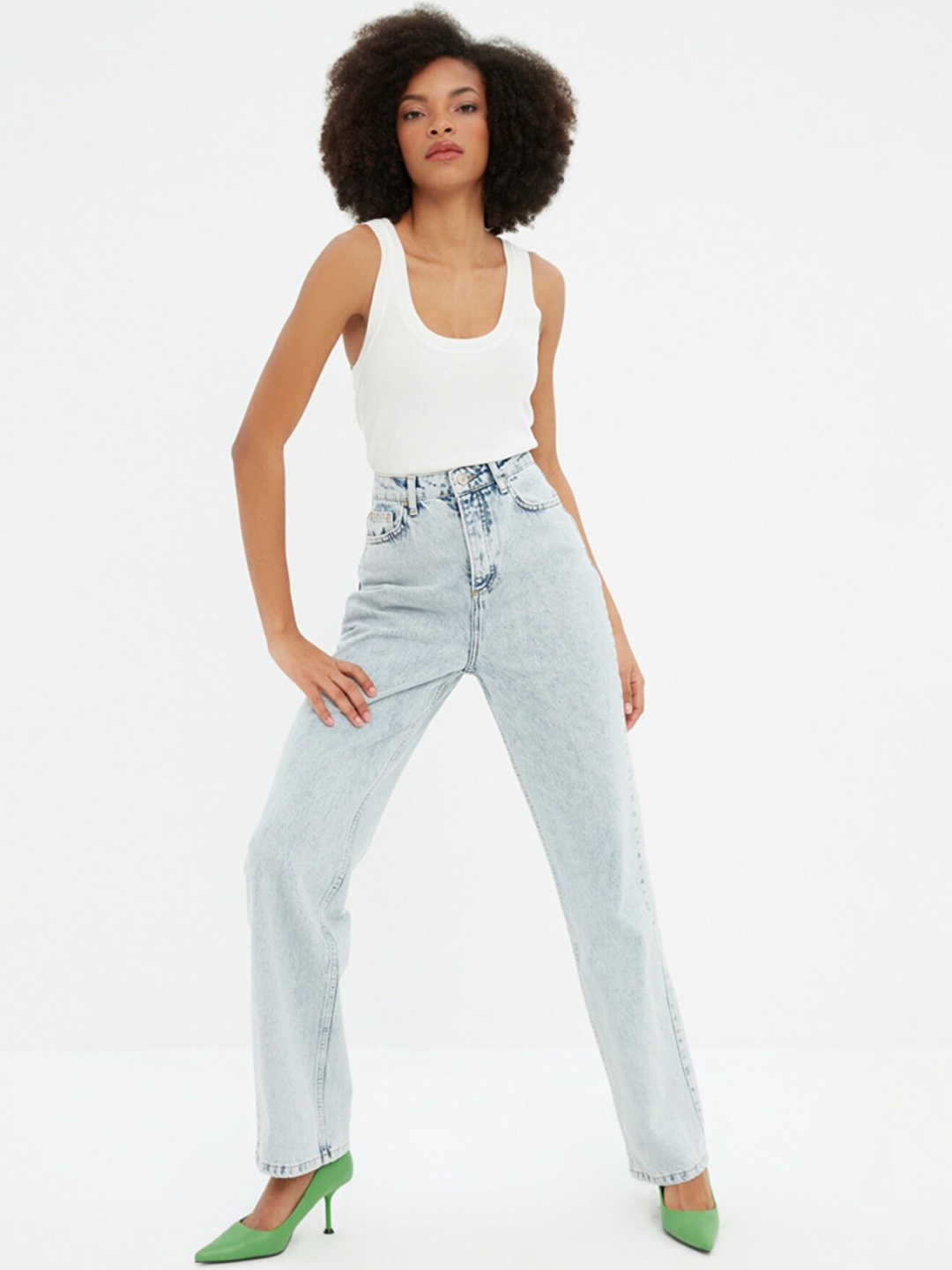 

Trendyol Women Blue Pure Cotton Light Fade Jeans
