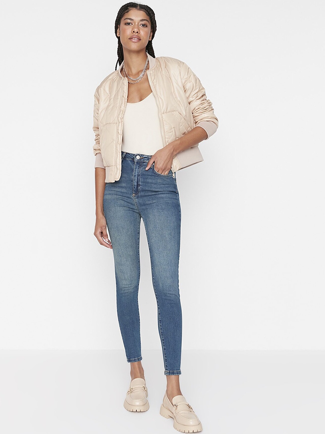 

Trendyol Women Blue Skinny Fit Light Fade Jeans