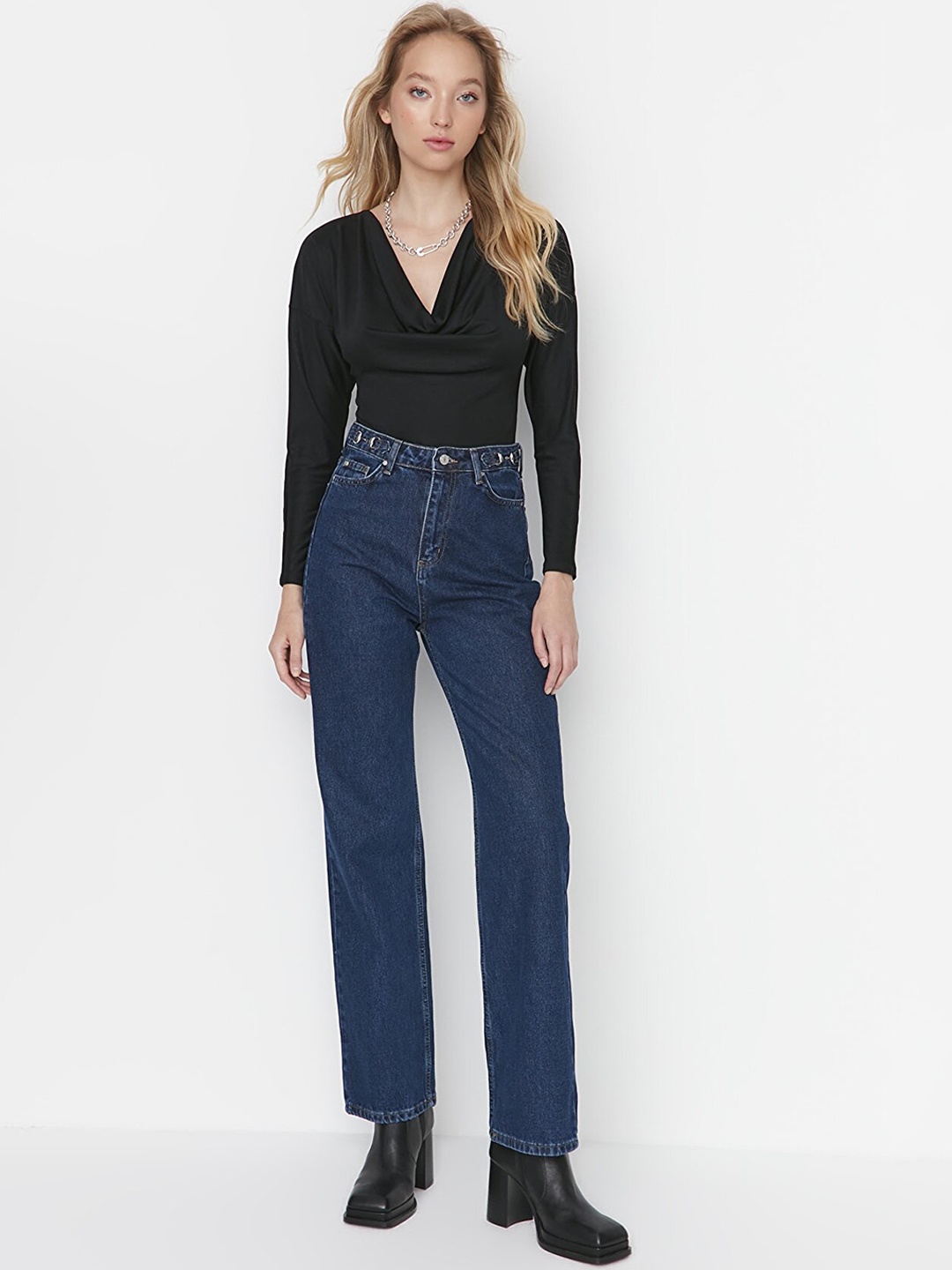 

Trendyol Women Navy Blue Cotton Jeans