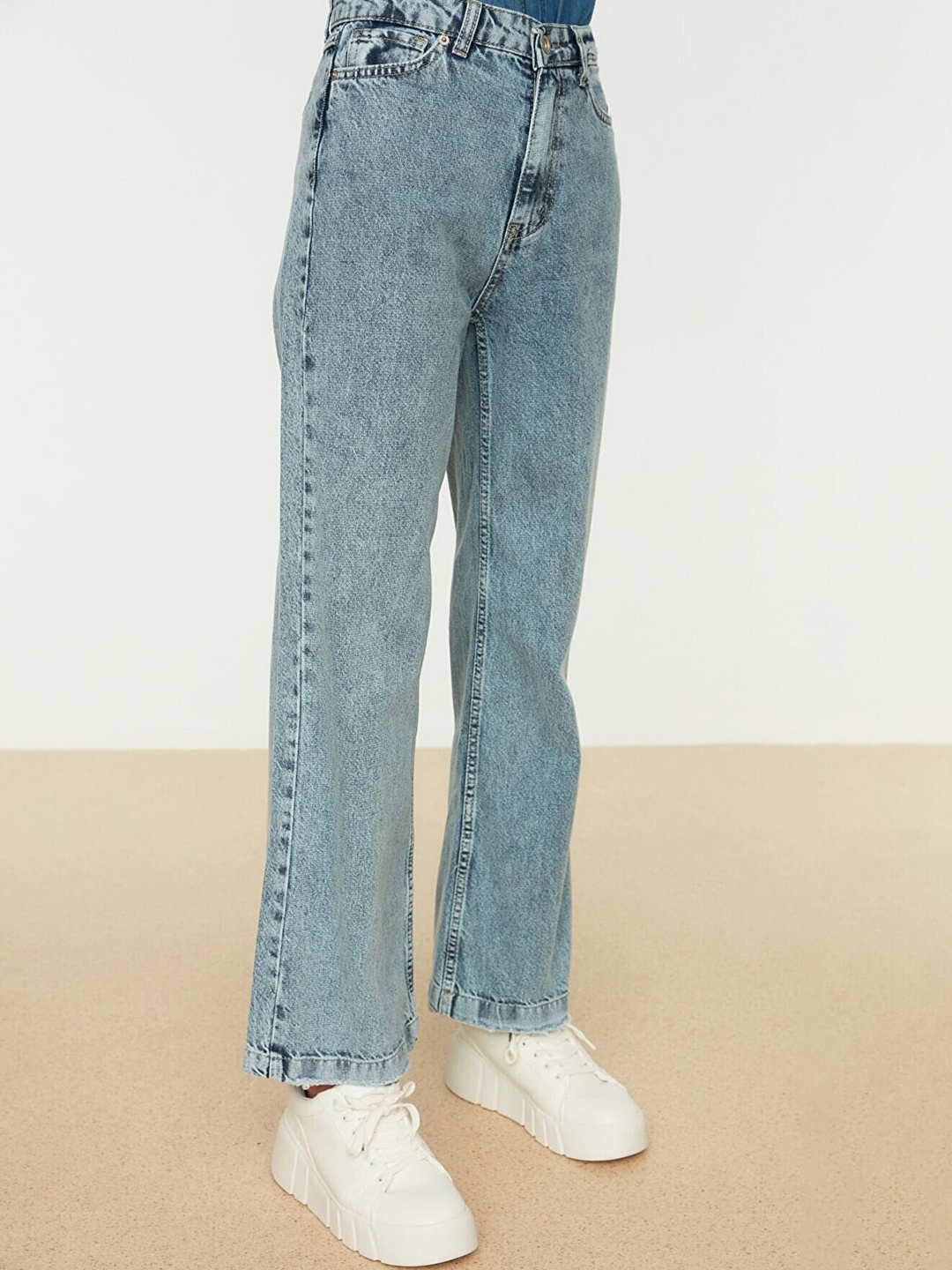 

Trendyol Women Blue Low Distress Jeans