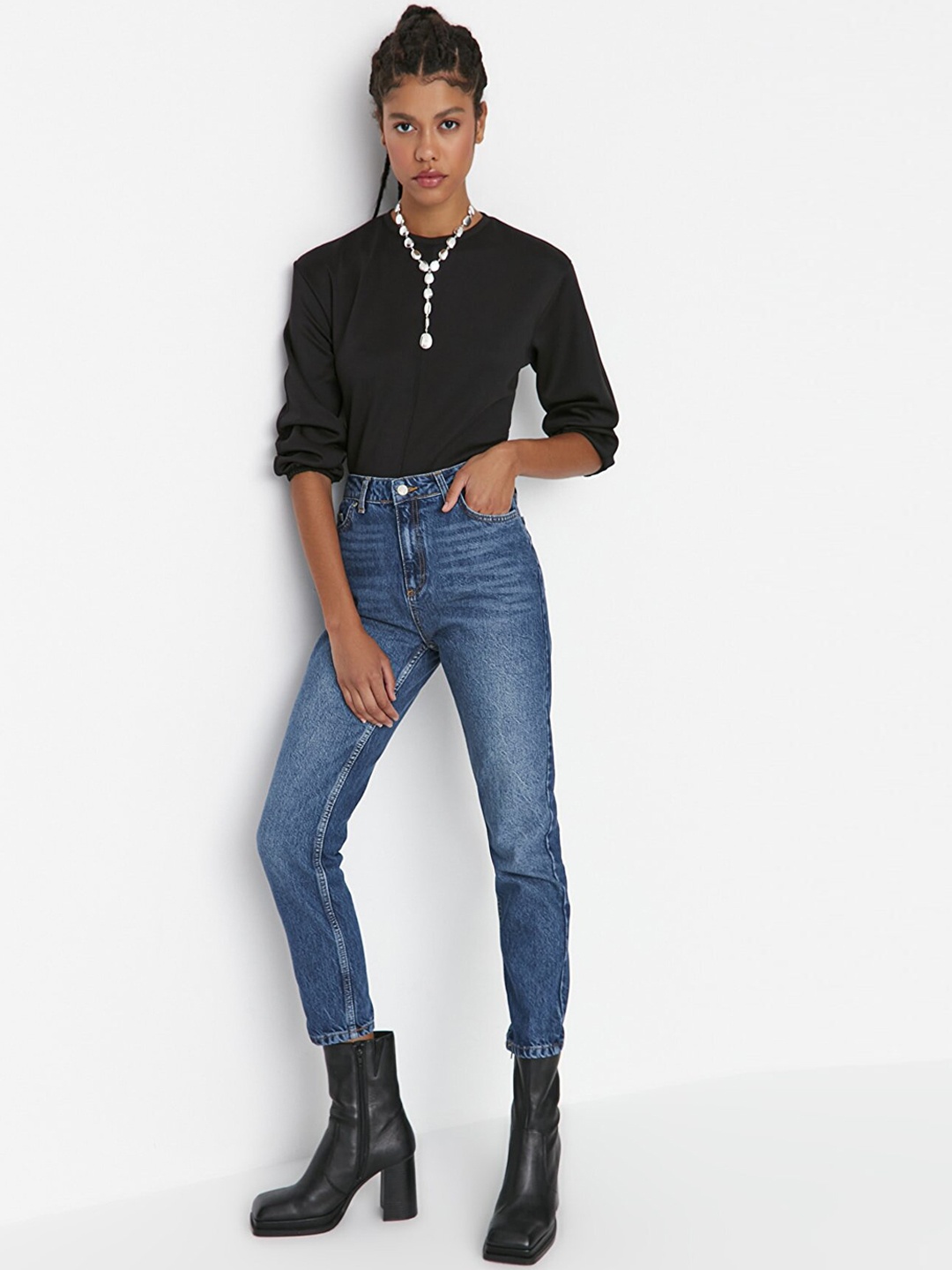 

Trendyol Women Blue Light Fade Jeans
