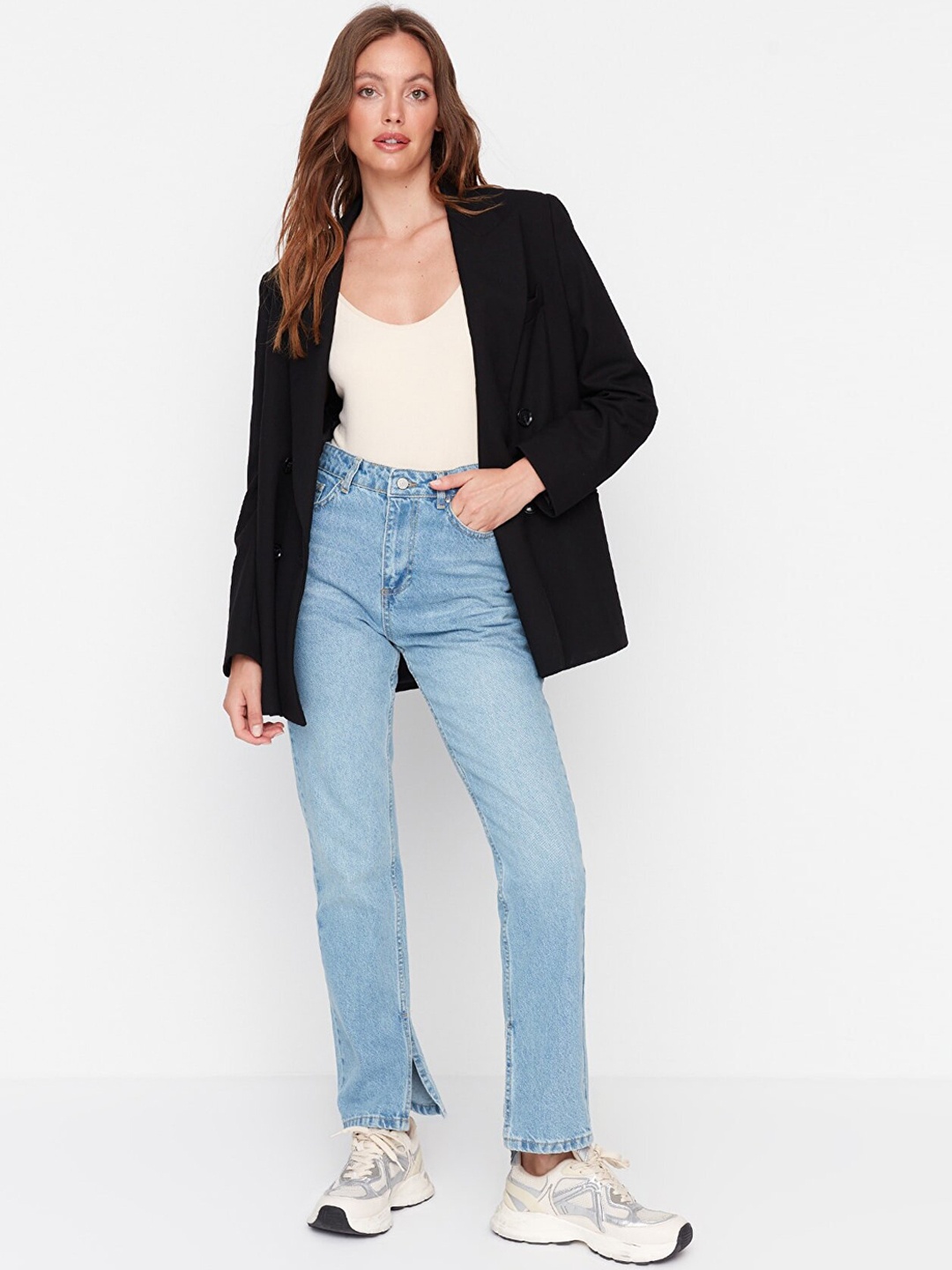 

Trendyol Women Blue Slim Fit Heavy Fade Jeans