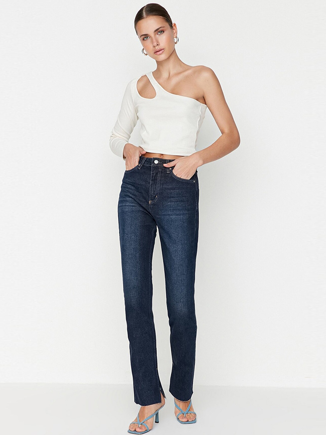 

Trendyol Women Blue Light Fade Jeans
