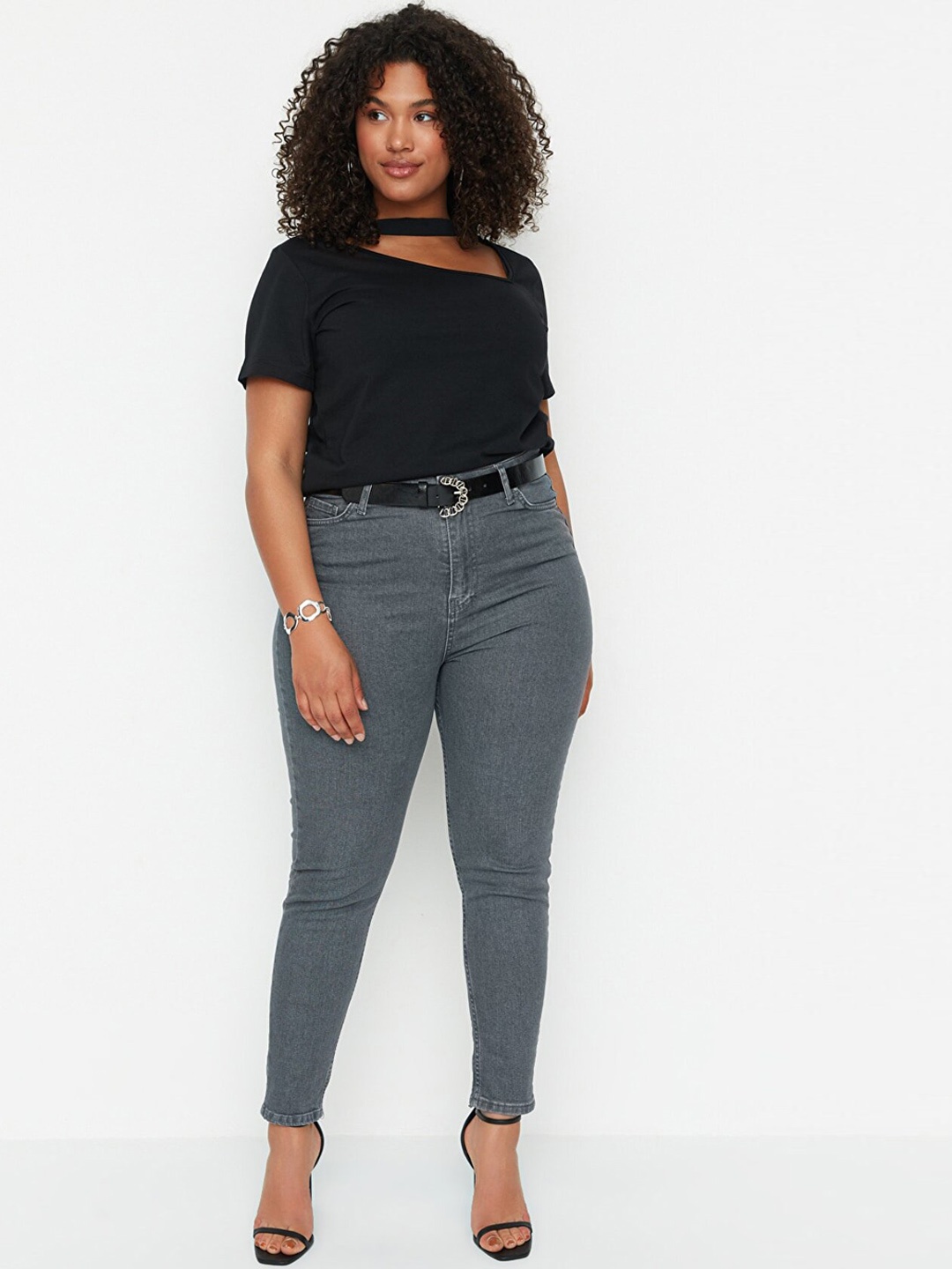 

Trendyol Plus Size Women Grey Skinny Fit Jeans
