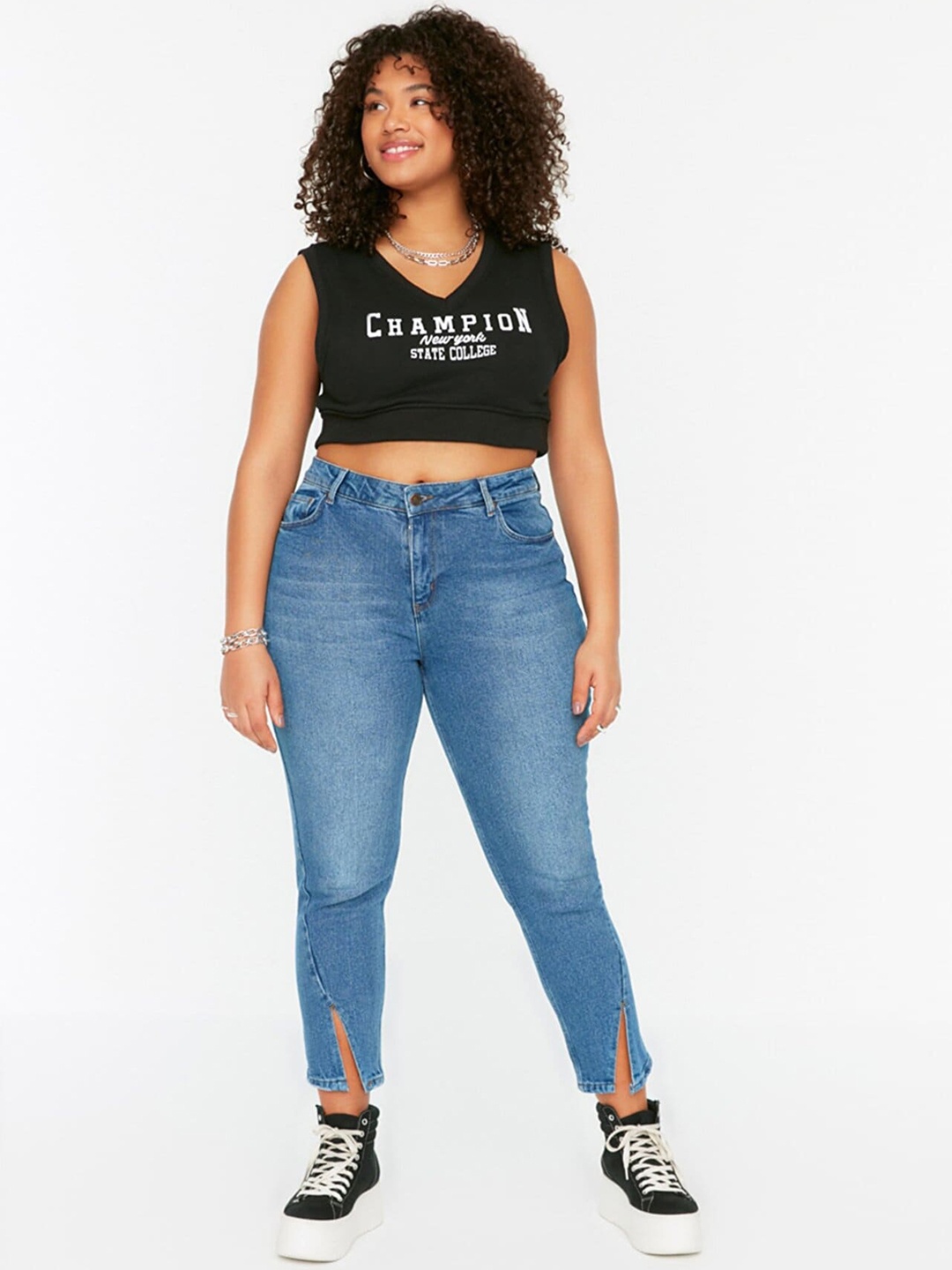 

Trendyol Women Blue Light Fade Jeans