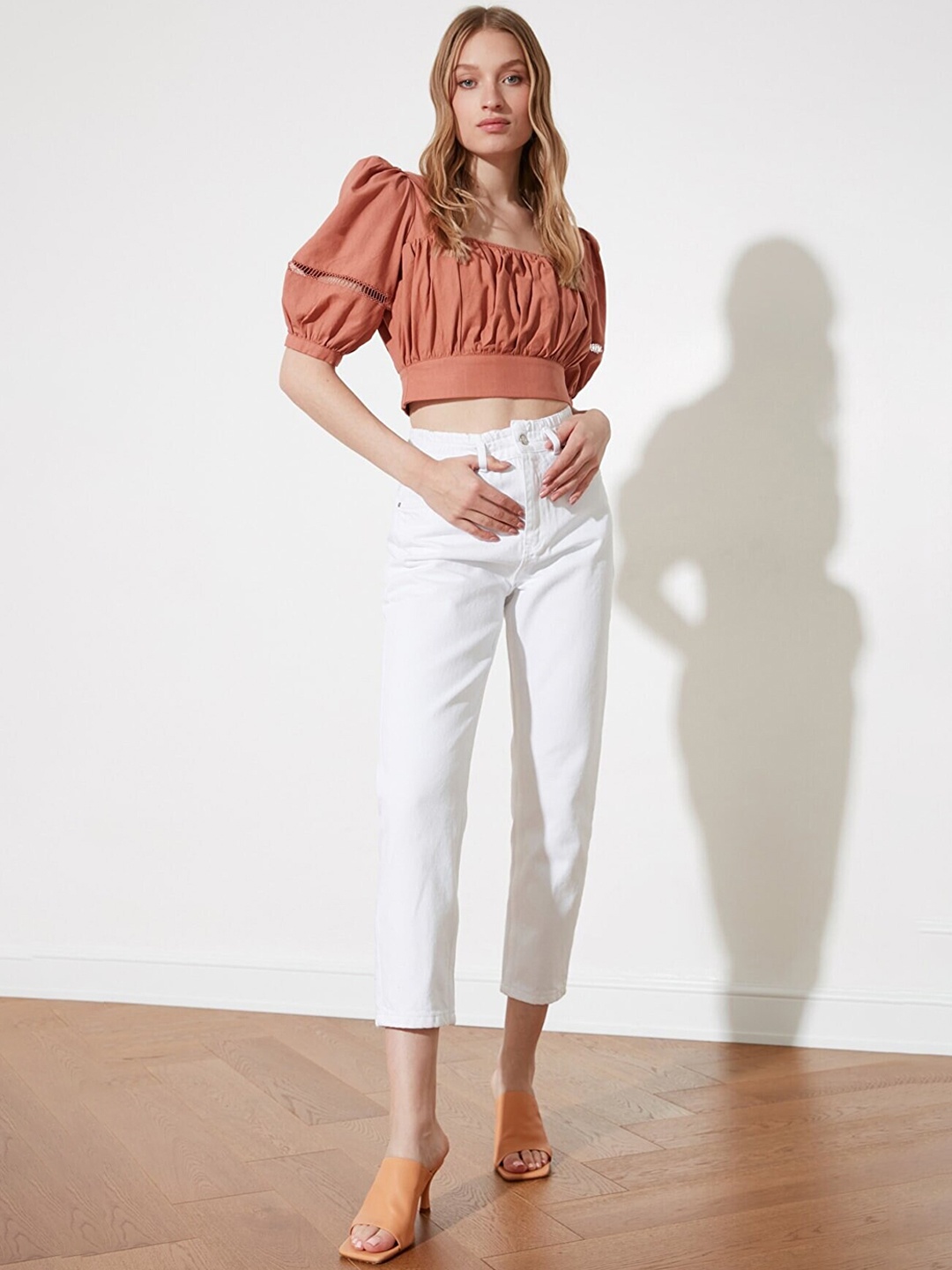 

Trendyol Women White Regular Fit Mid Rise Jeans